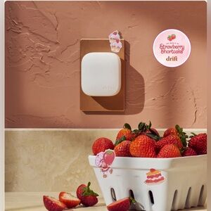 STRAWBERRY SHORTCAKE X DRIFT GIFT SET